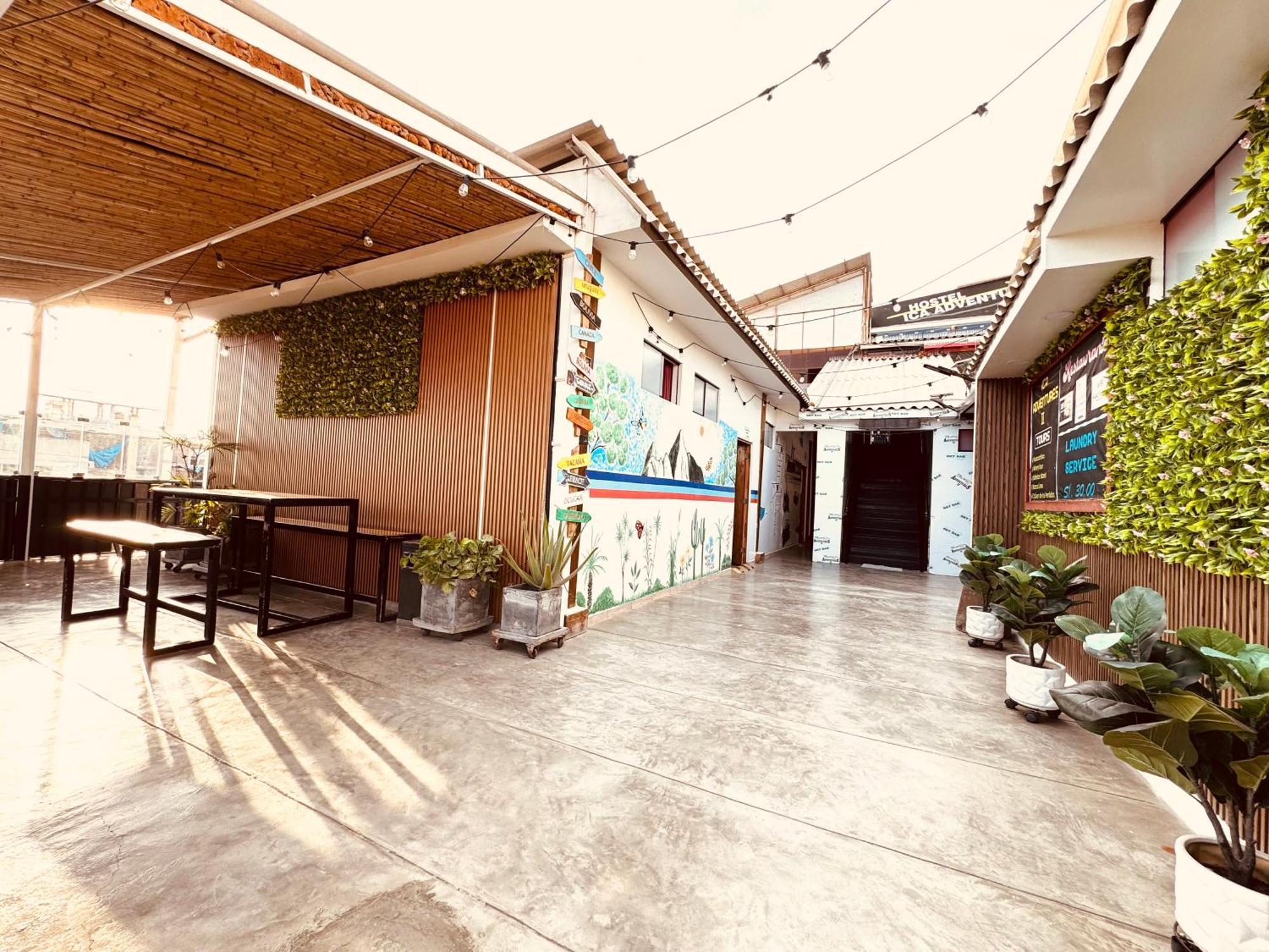 Ica Adventures II Hostel Екстериор снимка